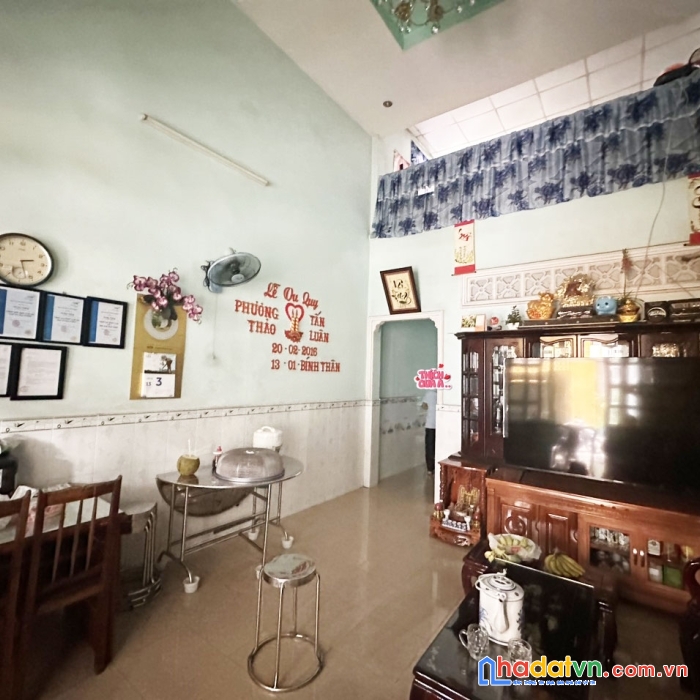 Mặt tiền hẻm 8m - phù hợp buôn bán kinh doanh - hxh thông gần cvpm quang trung, chỉ nhỉnh 4 tỷ.
