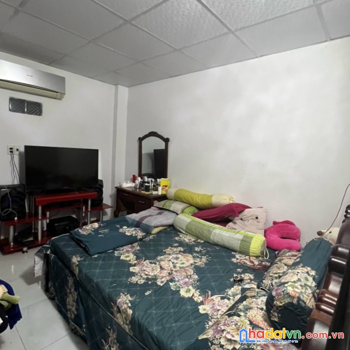 Cần tiền, bán lỗ nhà còn mới kdc lavender 90m2 chỉ 1ty790