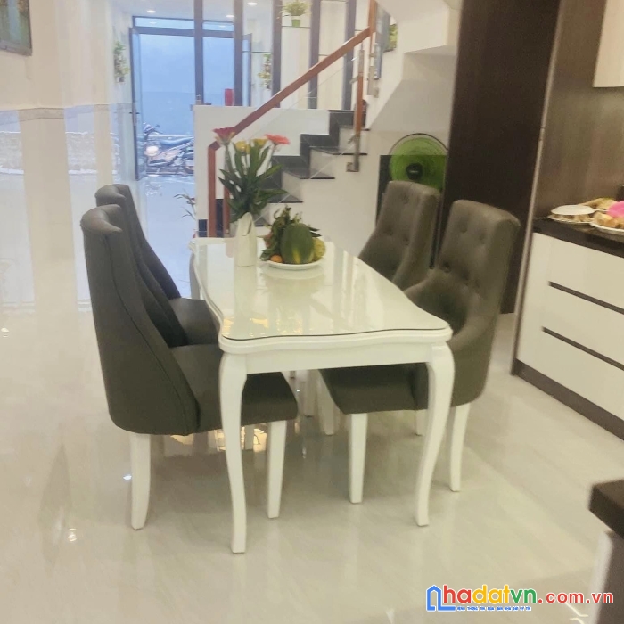 Chủ gấp bán nhà đẹp-tặng nội thất- 45m2 – cách 1 căn là hẻm xe hơi-âu dương lân q8