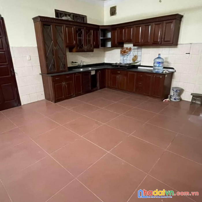 Biệt thự nghỉ dưỡng giữa quận ba đình - ô tô tránh vào nhà