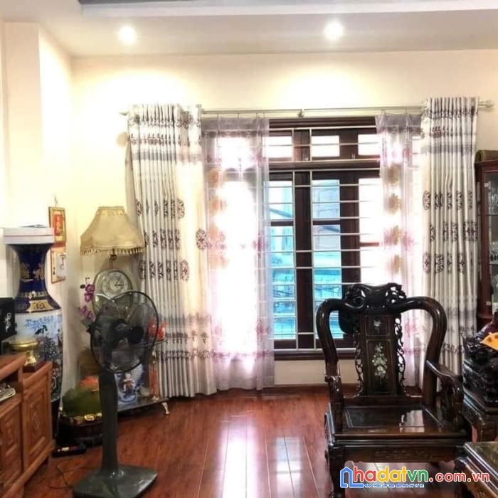 Hot !!! xem ngay nhà ở nguyễn khang cầu giấy lô góc ô tô qua nhà 45m2, 5 tầng đẹp ở ngay chỉ 9 tỷ