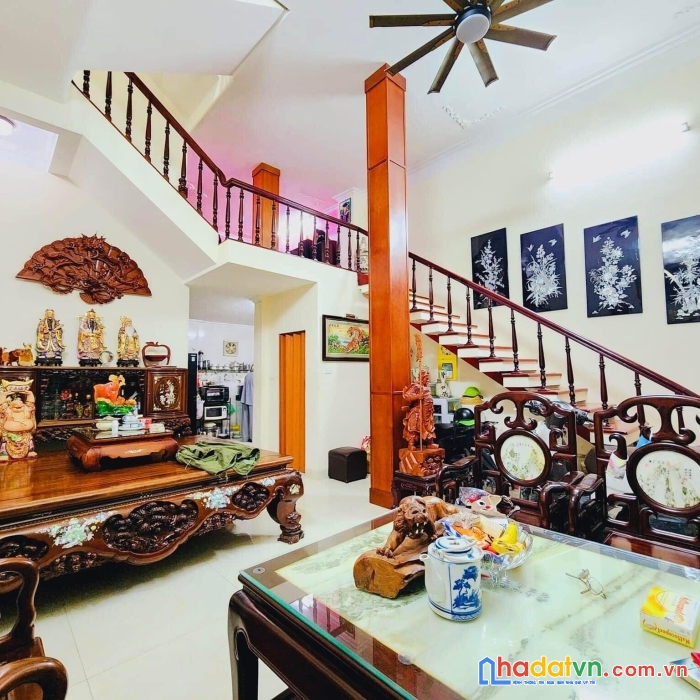 Cực phẩm!! cần bán gấp nhà phố hạ yên, cầu giấy 55m2 cạnh phố chủ tự xây chắc chắn 5 tầng đẹp ở