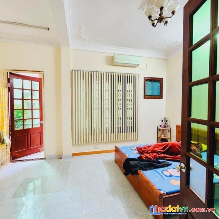 Cực phẩm!! cần bán gấp nhà phố hạ yên, cầu giấy 55m2 cạnh phố chủ tự xây chắc chắn 5 tầng đẹp ở