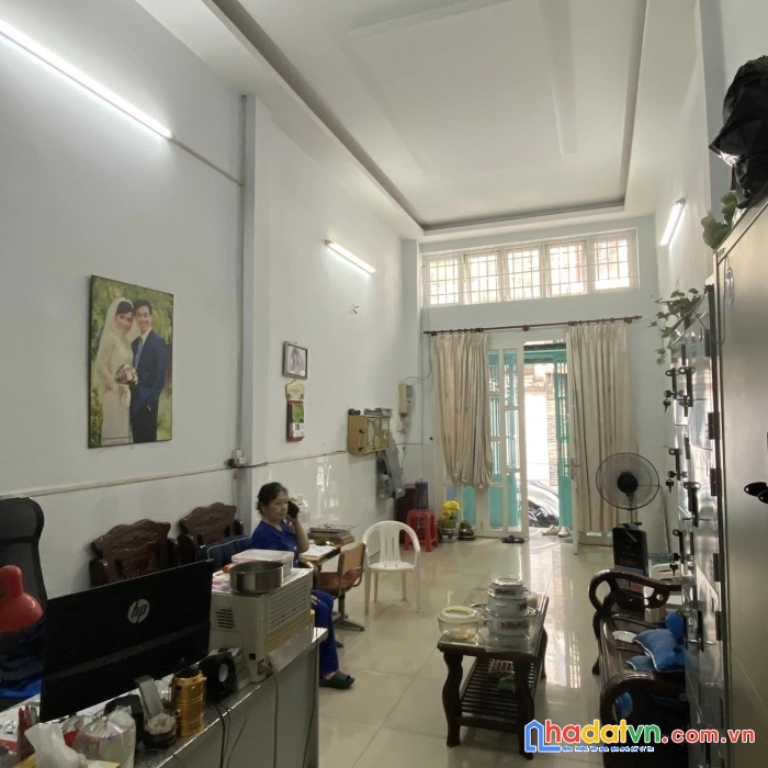 Xuân diệu tân bình- bên hông triễn lãm 48m2