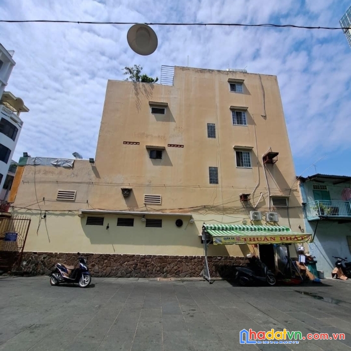 Bán toà nhà 7 tầng, 2 mặt tiền nguyễn văn linh, quận 7, dt: 10/14x25m, giá 75 tỷ (tl)