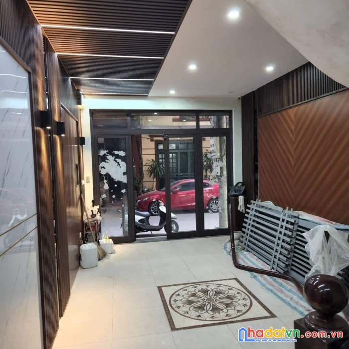 Cực phẩm!! cần bán gấp nhà riêng phố trần quốc hoàn cầu giấy phân lô ô tô tránh 55m2, 5 tầng đẹp,