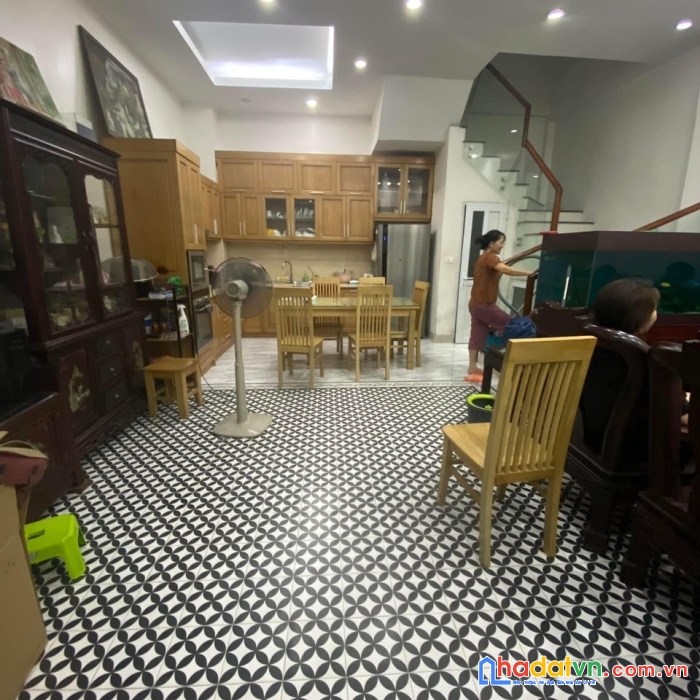 Nhà đẹp phố trần quang diệu - phân lô ô tô - 60m, 16,3 tỷ - mặt tiền 6m, ngõ thông kd.