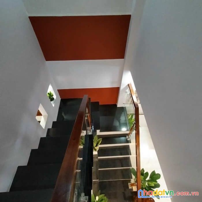 Bán nhà mới 1/ nguyễn duy cung, 4x13m, 2 tầng btct chỉ 3.8 tỷ tl.