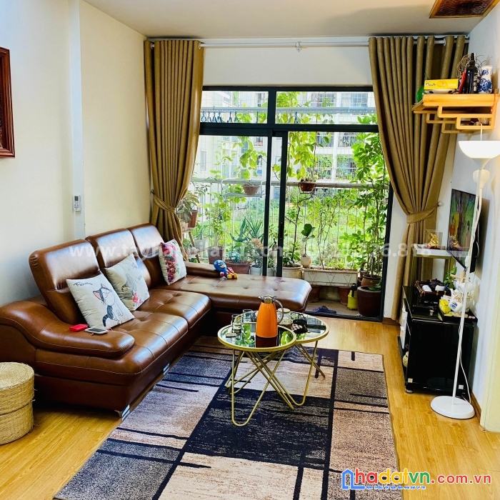 Bán căn hộ chung cư the golden an khánh, tầng thấp 65m2 ban công đông bắc full nội thất