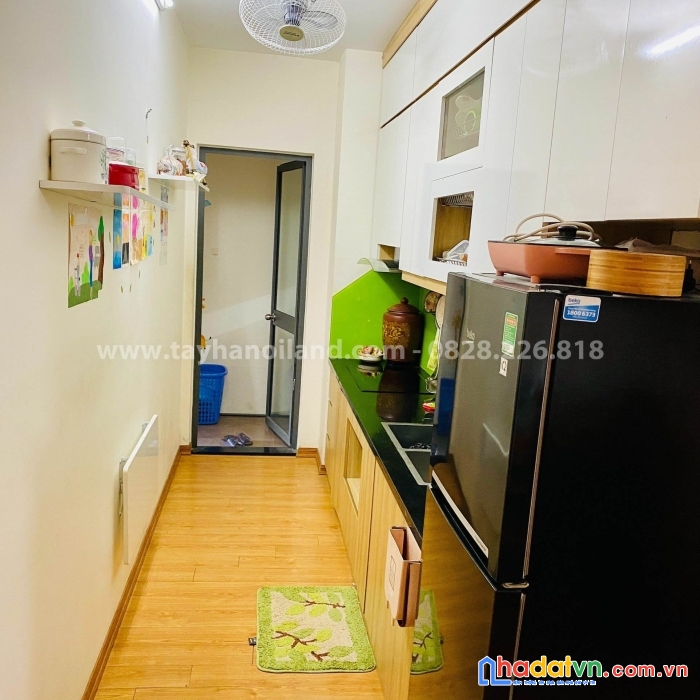 Bán căn hộ chung cư the golden an khánh, tầng thấp 65m2 ban công đông bắc full nội thất