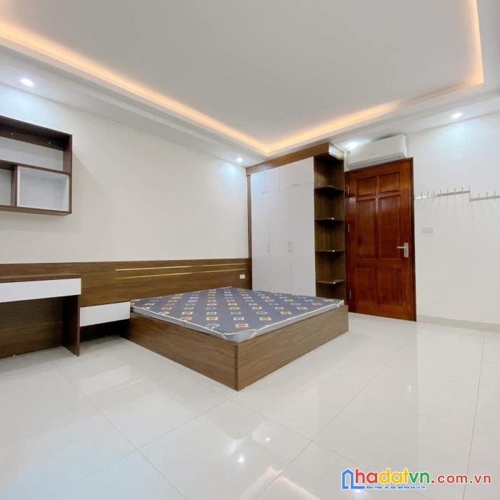 Bán nhà mặt ngõ 183 hoàng văn thái, thanh xuân 44m, 4 tầng. giá: 11.7 tỷ