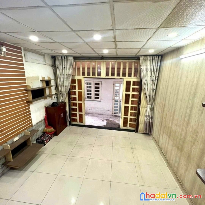 Bán nhà nguyễn sỹ sách, 4x10.5m, 2 tầng, hẻm ô tô  cách 20m, khu dân trí chỉ 3.45 tỷ tl