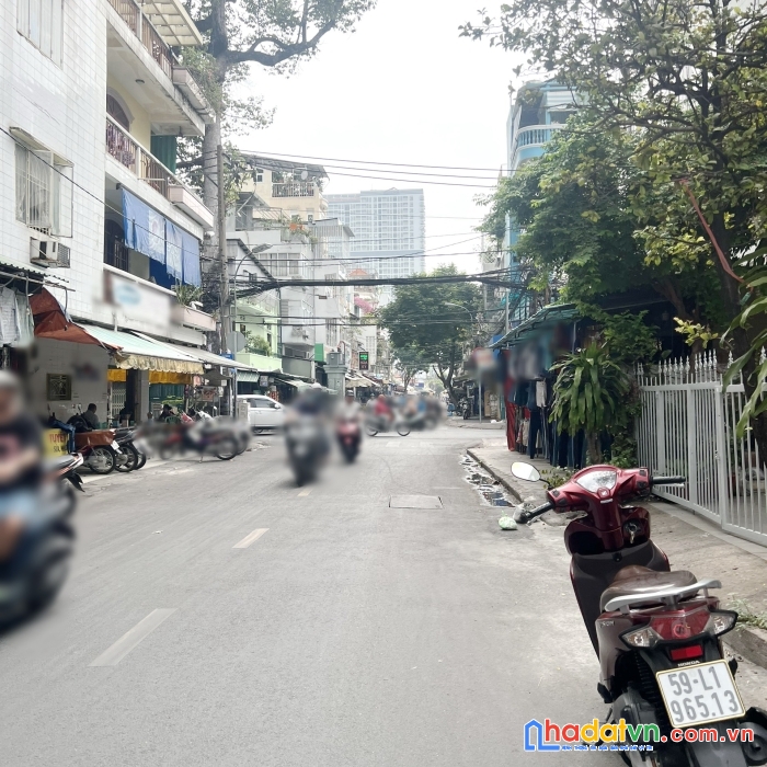 Nhà 4 tầng mặt tiền đường nhật tảo p6q10 -  giá 15.5 tỷ