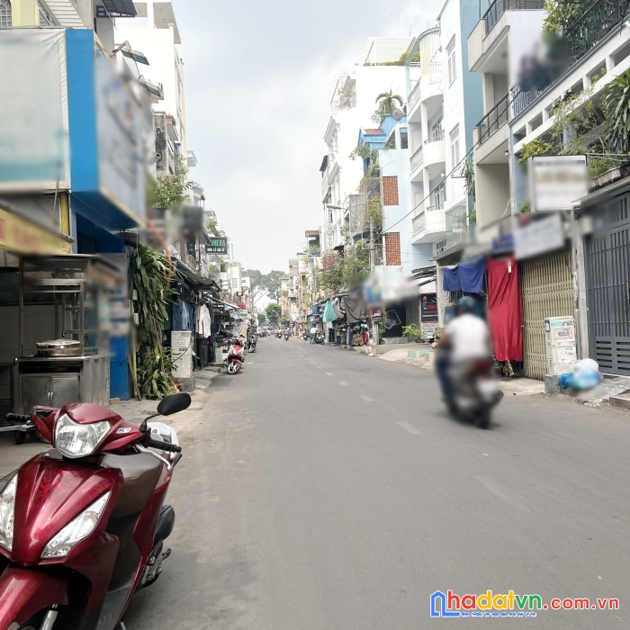 Nhà 4 tầng mặt tiền đường nhật tảo p6q10 -  giá 15.5 tỷ