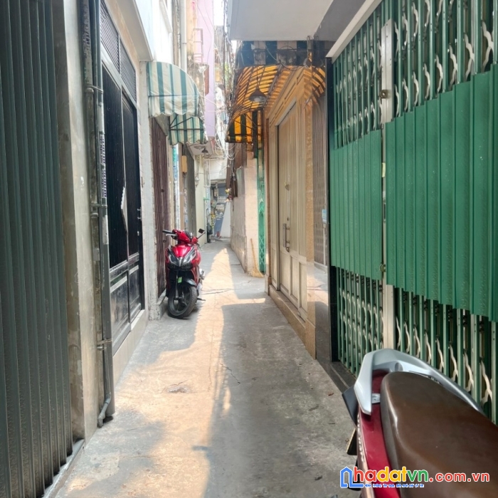 Nhà mới 2 tầng hẻm thông đường nguyễn tiểu la p8q10 - giá 4.1 tỷ