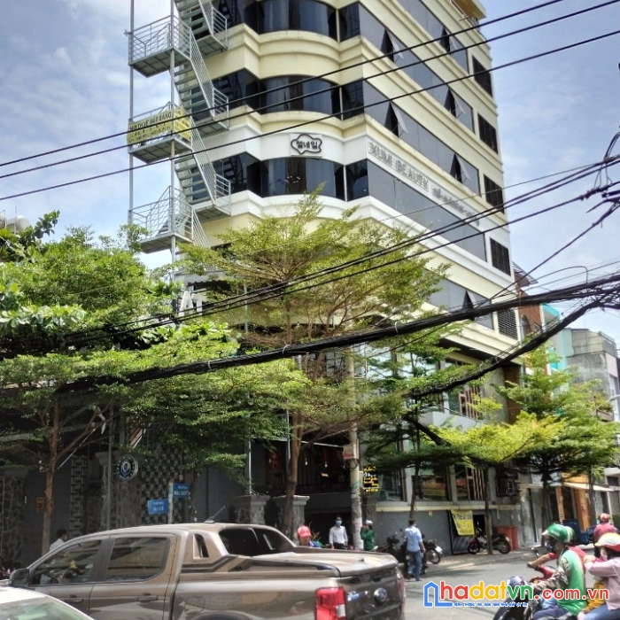 2mt âu cơ tân bình! dt: 6.5mx26m, hầm, 8 tầng, hđt: 120tr/tháng. giá bán: 42 tỷ tl.
