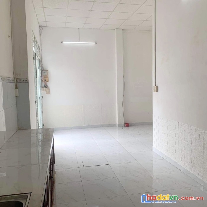 Nhà thuê nguyên căn hẻm 503 bình đông p13q8 - 7 triệu / tháng