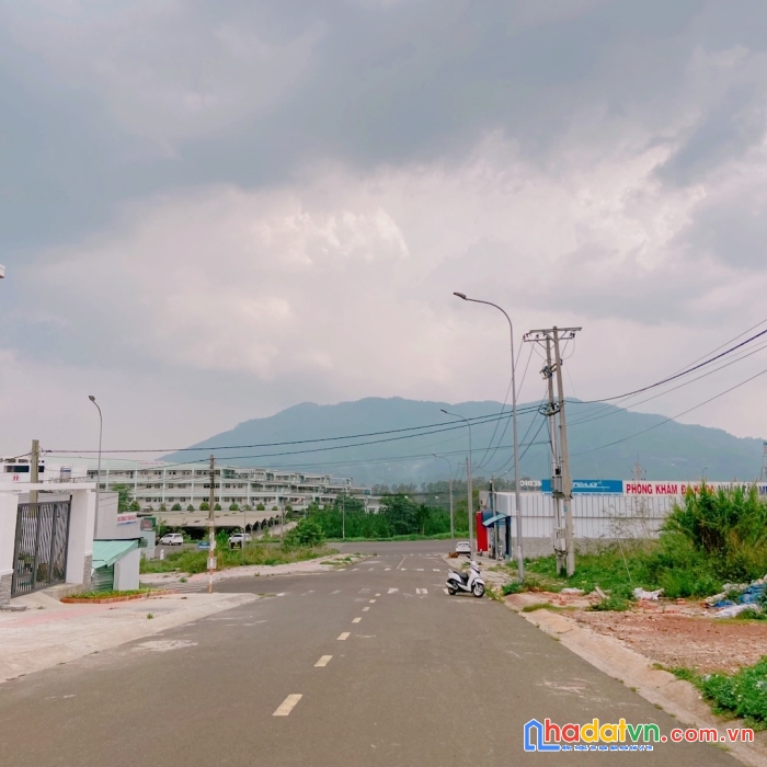 Chính chủ cần bán lô đất đẹp vị trí đắc địa tại trung tâm phường b lao, tp. bảo lộc, lâm đồng