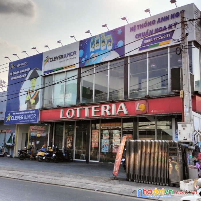 Góc 3 mặt tiền nguyễn văn quá - quận 12. dt: 19x33, 673m2. giá bán 65 tỷ. siêu vị trí.