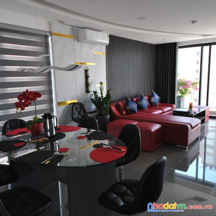 Toà nhà căn hộ biển mỹ khê, 150m2, 9 tầng, thu 150tr/ tháng