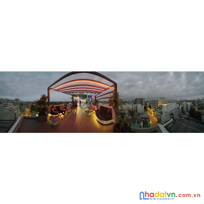 Toà nhà căn hộ biển mỹ khê, 150m2, 9 tầng, thu 150tr/ tháng