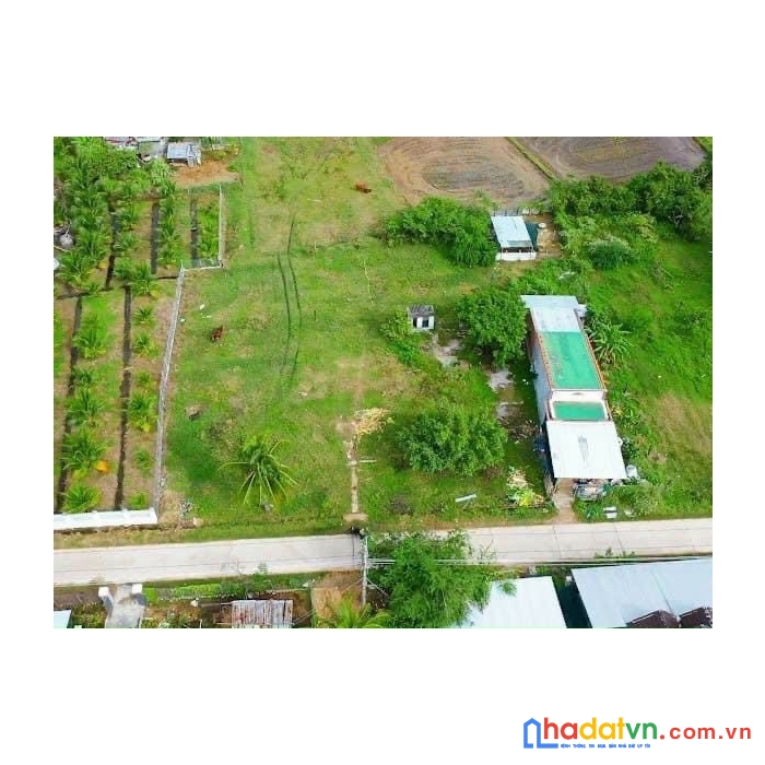 Đất ninh thọ,ninh hòa 587m2 giá 2,1 tỷ tách đôi ok