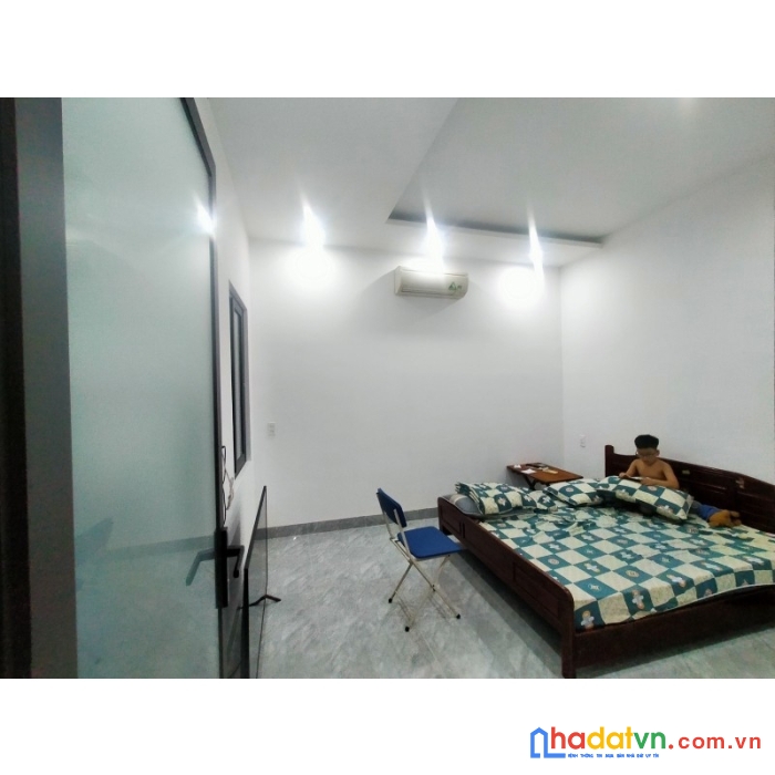 Nhà mới xây 2 tầng mặt tiền trà na