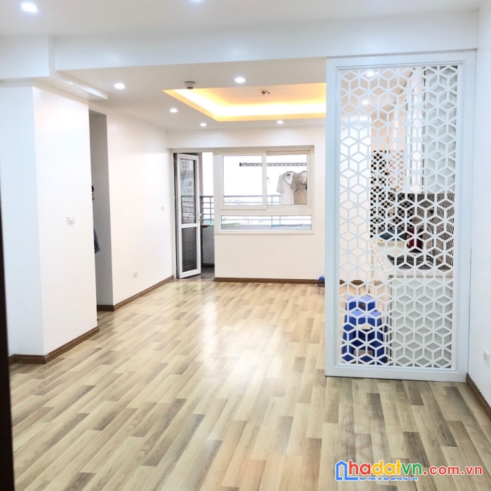 Bán cc vinaconex 7 - 77m2, nt cơ bản - nhận nhà ngay - giá 2 tỷ 7