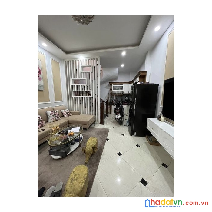 Bán nhà định công, ở ngay, 35m2 5t mt4.3m, giá 3.8 tỷ