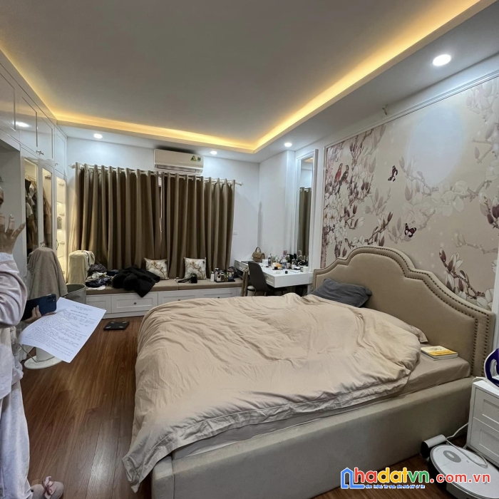 Bán nhà định công, ở ngay, 35m2 5t mt4.3m, giá 3.8 tỷ