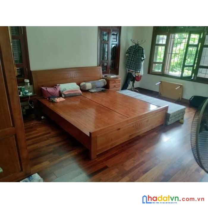 Bán nhà hoàng quốc việt 55m2 phân lô, 3 thoáng, ô tô tránh, kinh doanh, sát phố nhỉnh 8 tỷ