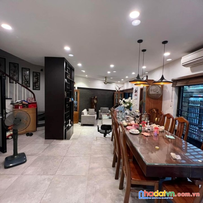 Cho thuê nhà nguyên căn văn phú hà đông - làm văn phòng - kinh doanh - 90m 5 tầng