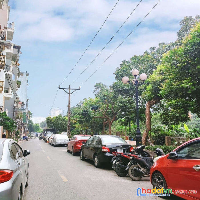 Bán đất tặng 4 phòng trọ 55m2, giá chỉ 3,7 tỷ - 10m xuống ra phố yết kiêu