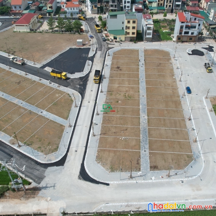 Bán lô góc 123.46m đất đấu giá dục tú đông anh