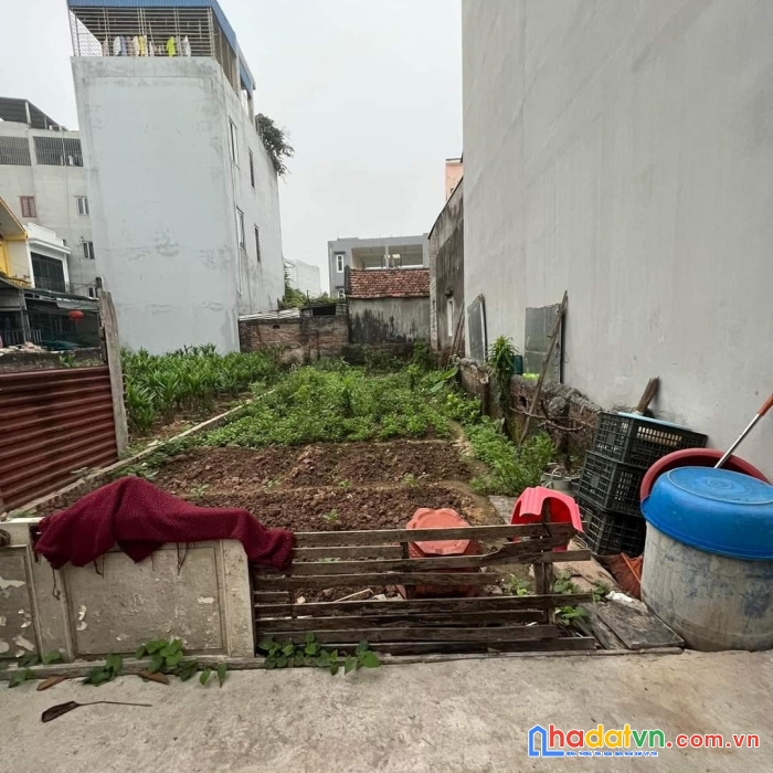 Chính chủ nhờ bán lô đất sát cạnh đường ô tô tránh, 70m2, 3,3 tỷ, tặng 50% bản vẽ thiết kế