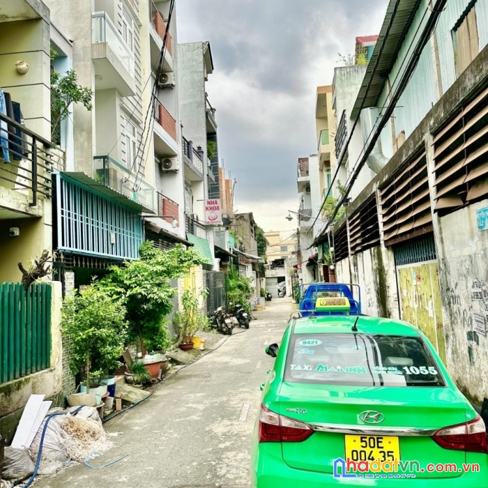 Bán nhà hxh phú trung tân phú,60m2, 5 tầng btct