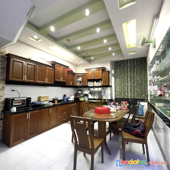 Bắn nhà hẻm oto 5.1m x 16m nơ trang long chỉ 120tr/m2- 9,7 tỷ - 75 m2
