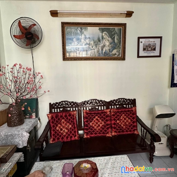 90m2, 5 tầng lô góc đường lý thường kiệt, quận tân bình giá rẻ.