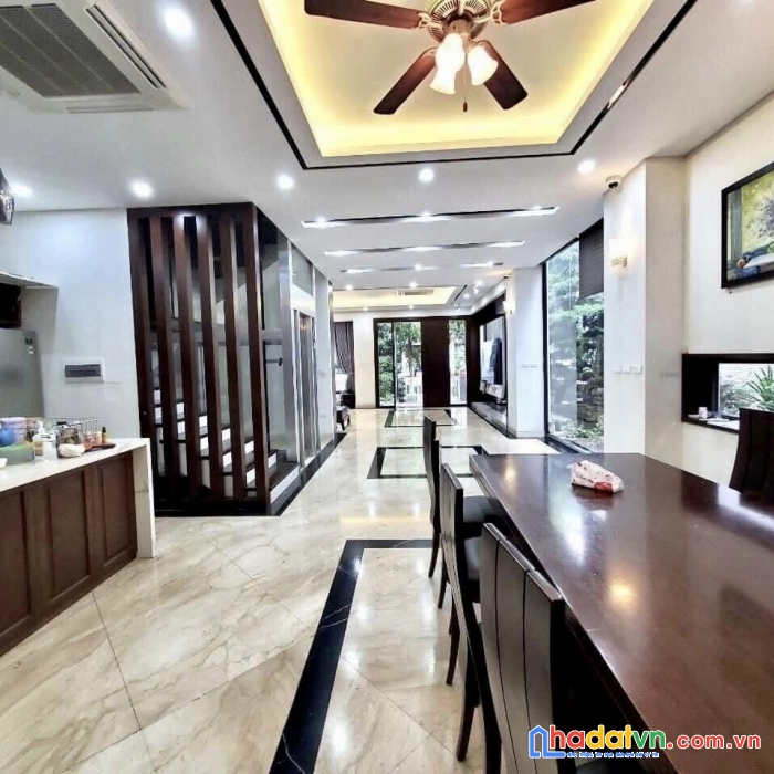 Bán nhà văn phú, hà đông, nhìn trường merie curie, 90m2x4t, kinh doanh, giá 10 tỷ