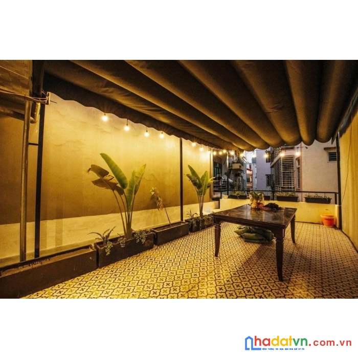 4 tỷ - 50m2 - hộ khẩu chùa láng - đống đa - lô góc 3 thoáng

