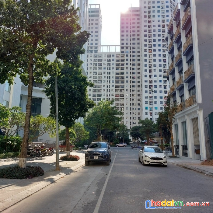 Bán gấp lô đấu giá tứ hiệp , thanh trì, vị trí đắc địa, trung tâm kd sầm uất, view đẹp