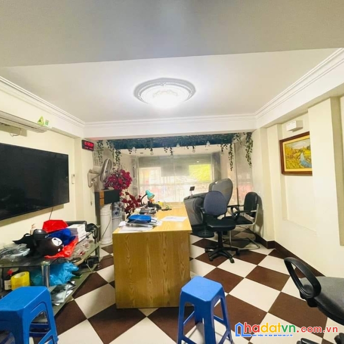 Bán nhà mp chùa láng, đống đa, 175m, 9t, mt 7.5m, vỉa hè, oto tránh, kd đỉnh, 0937651883