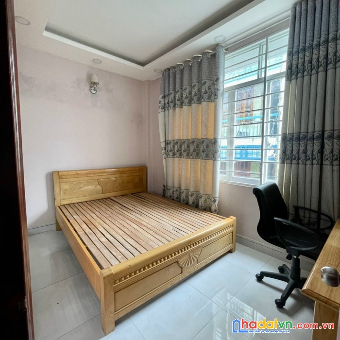 5.2 tỷ có ngay nhà 5 tầng 48m2 hẻm 1/ tân hương - tân phú