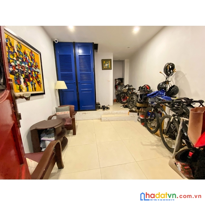 Cho thuê nhà trong ngõ đẹp 6 tầng 3 phòng ngủ đủ đồ tại xuân diệu, tây hồ giá 19 triệu/tháng