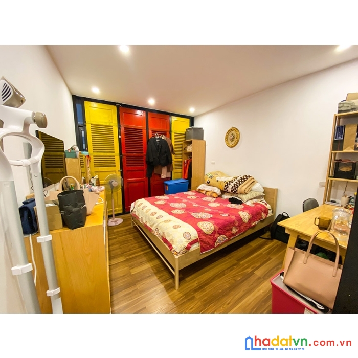 Cho thuê nhà trong ngõ đẹp 6 tầng 3 phòng ngủ đủ đồ tại xuân diệu, tây hồ giá 19 triệu/tháng
