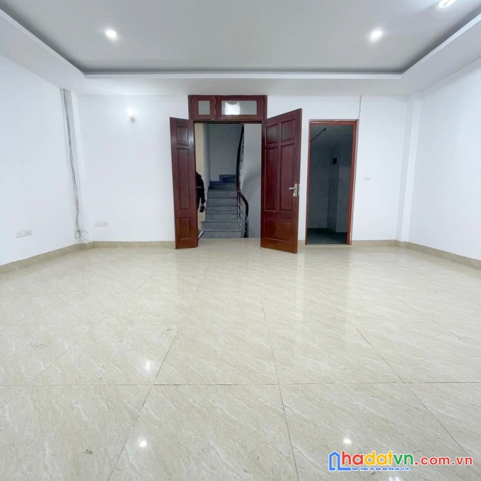 Hiếm nhà trần quang diệu 50m phân lô ô tô tránh thông sàn kinh doanh giá tốt