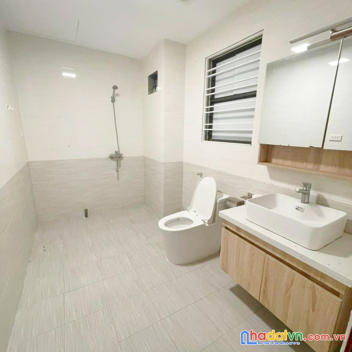 Hiếm nhà trần quang diệu 50m phân lô ô tô tránh thông sàn kinh doanh giá tốt