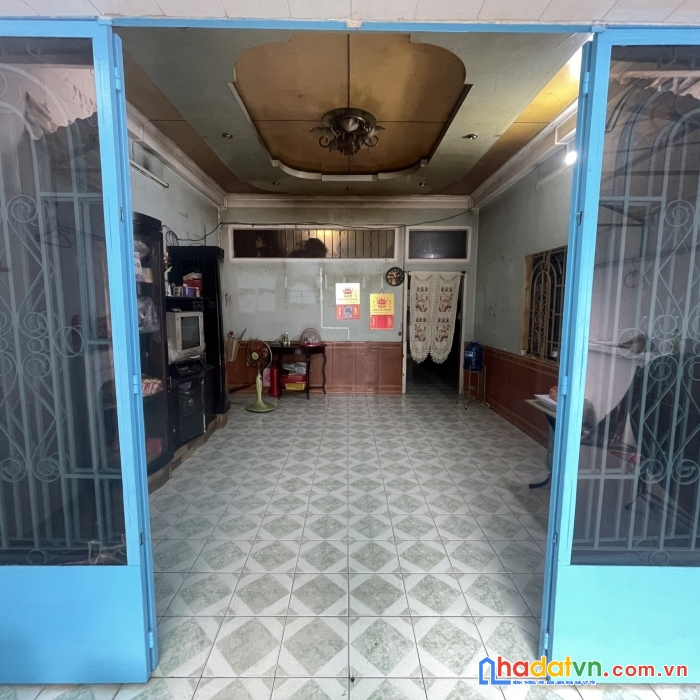 Cần bán gấp nhà 1 trệt 1 lầu quận tân phú