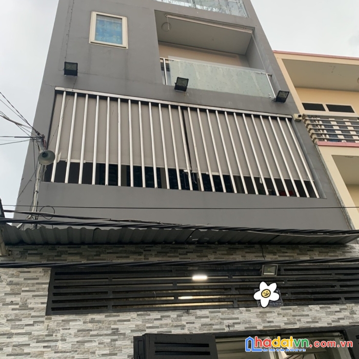 Bán nhà mặt tiền  đường 12m, bà điểm, hóc môn 100m2- 3 tầng nhỉnh 5 tỷ tl