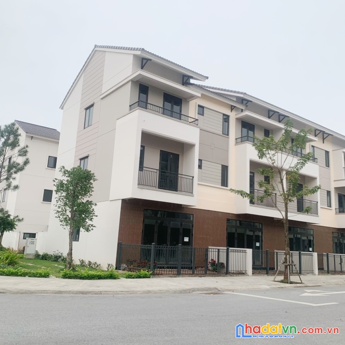 Bán căn góc hàng ngoại giao siêu đẹp khu đô thị đẳng cấp vsip chỉ hơn 6 tỉ